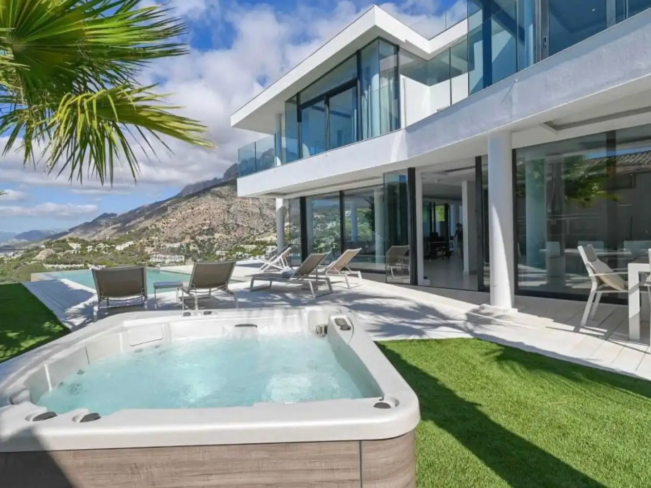 Maison avec piscine à vendre à Av. Europa 5-9, imagen 3