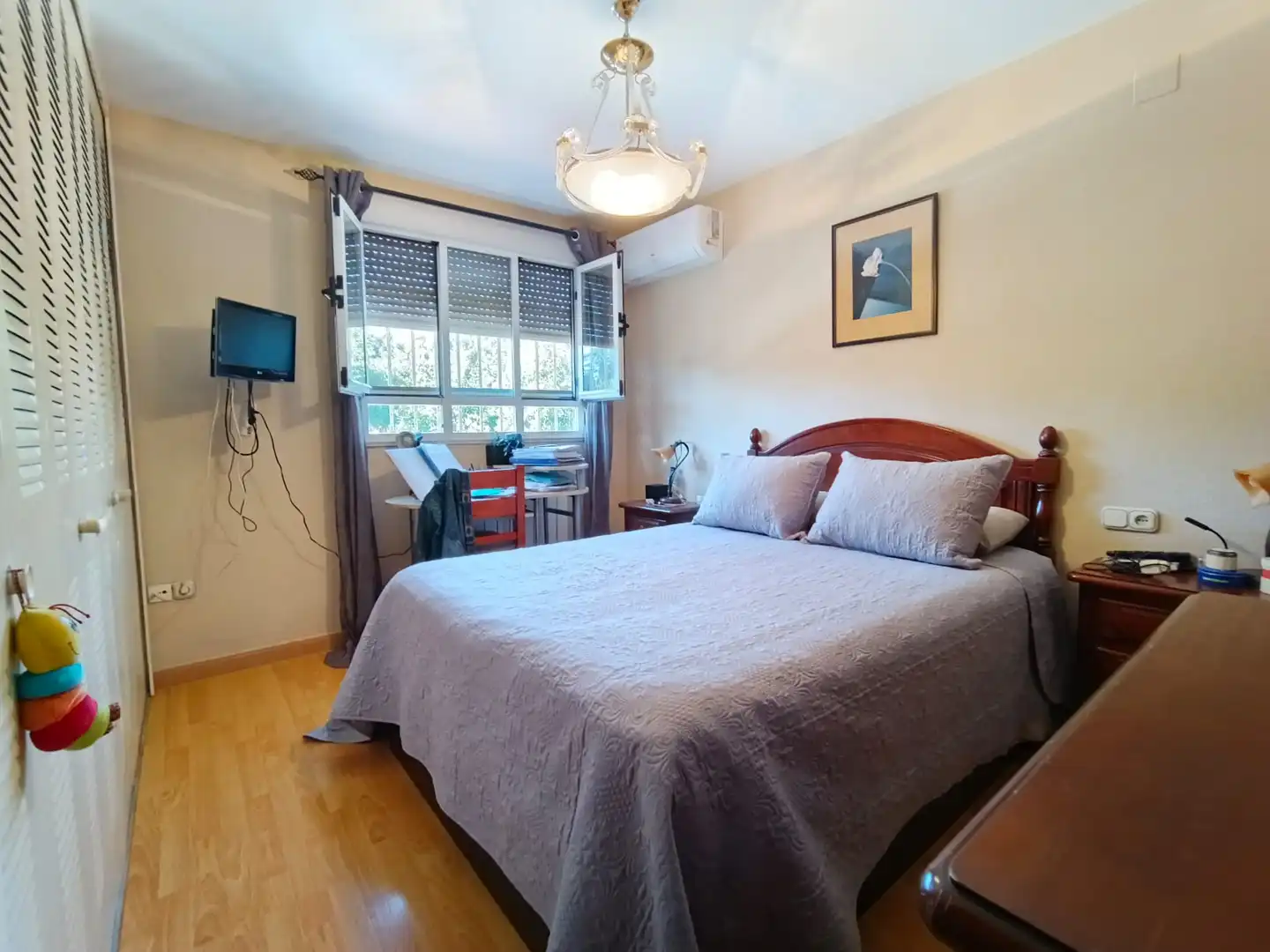 Schlafzimmer von Einfamilien-Reihenhaus zum Verkauf in Mérida mit Heizung und Abstellraum