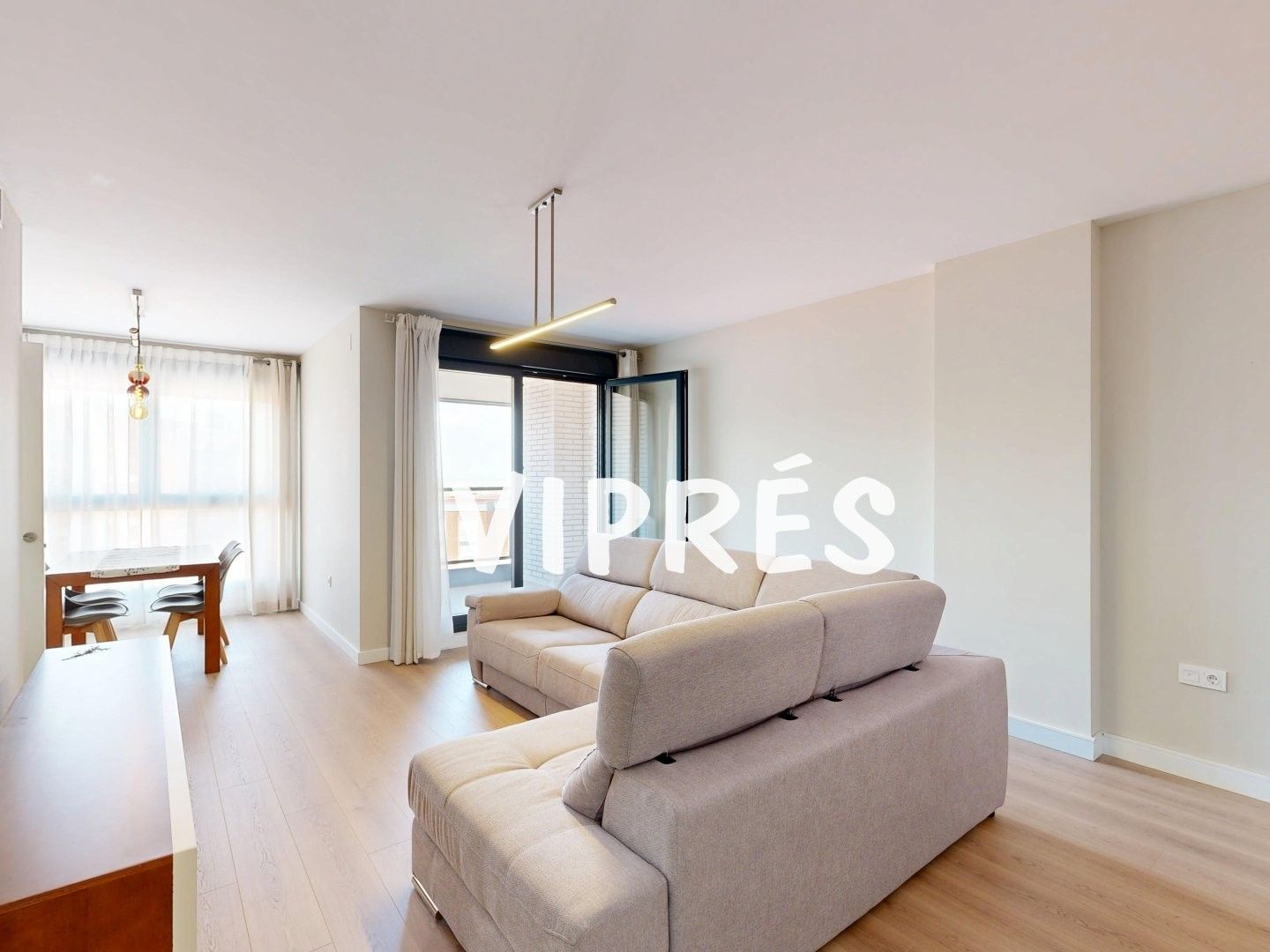 Living room of Flat for sale in Cáceres Capital  with Air Conditioner, Heating and Swimming Pool