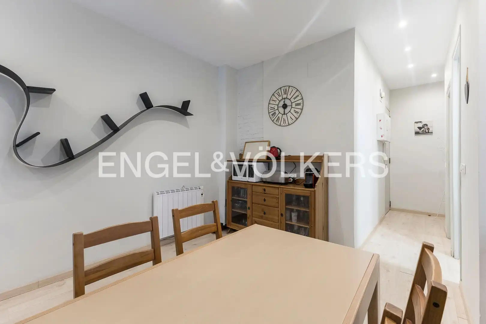 Dining room of Flat for rent in Barcelona  with Air Conditioner, Heating and Parquet flooring
