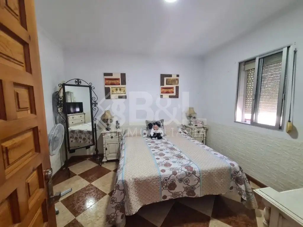 Houses for sale in Nuevo Parque - Los Rosales - Tráfico Pesado