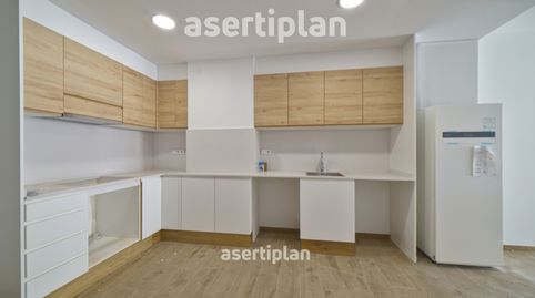 Obra nueva de 4 habitaciones con balcón, imatge 3