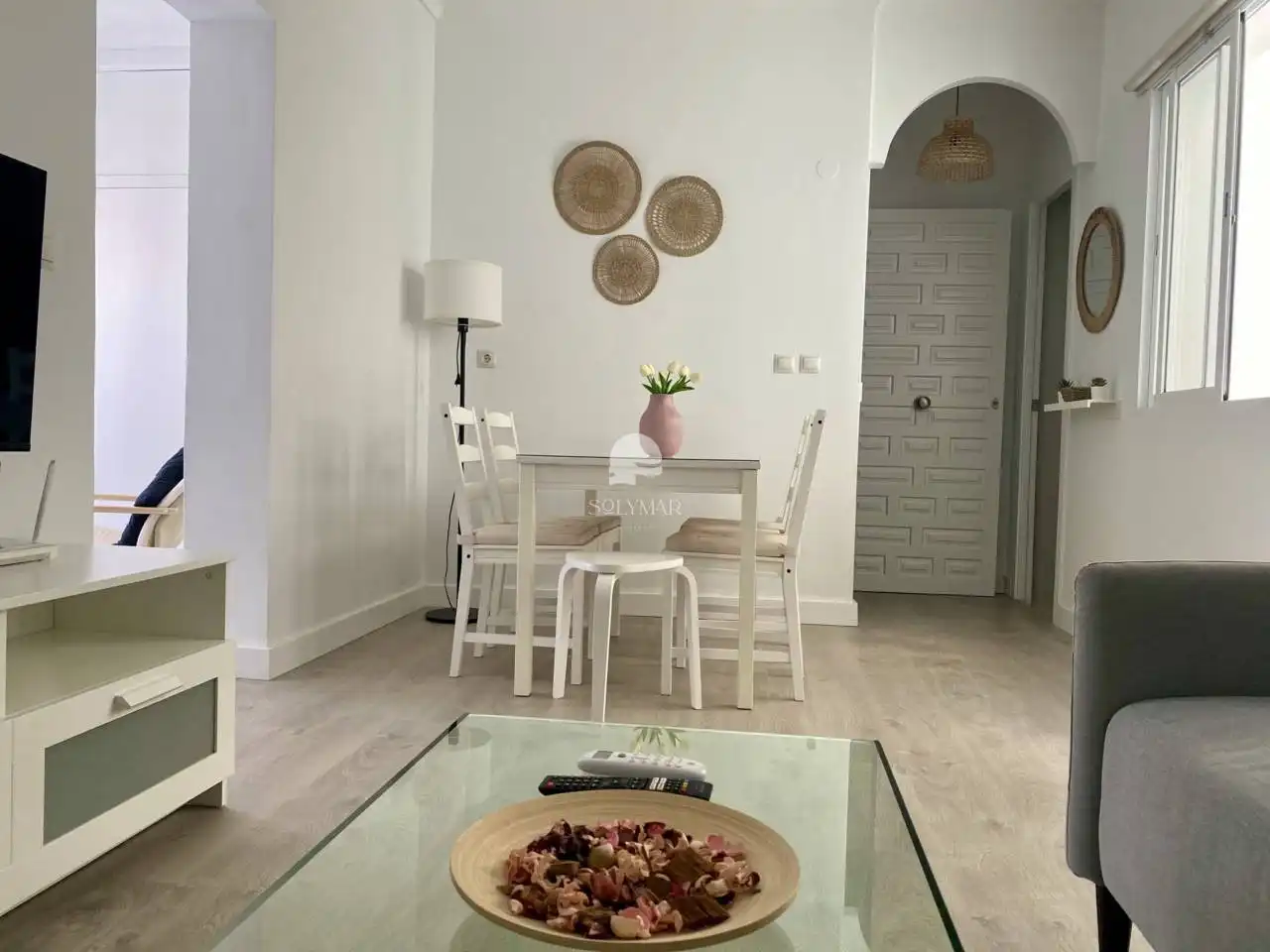 Menjador de Casa adosada de lloguer en Vélez-Málaga amb Aire condicionat, Terrassa i Moblat