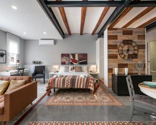 Study to rent in El Camp de l'Arpa del Clot