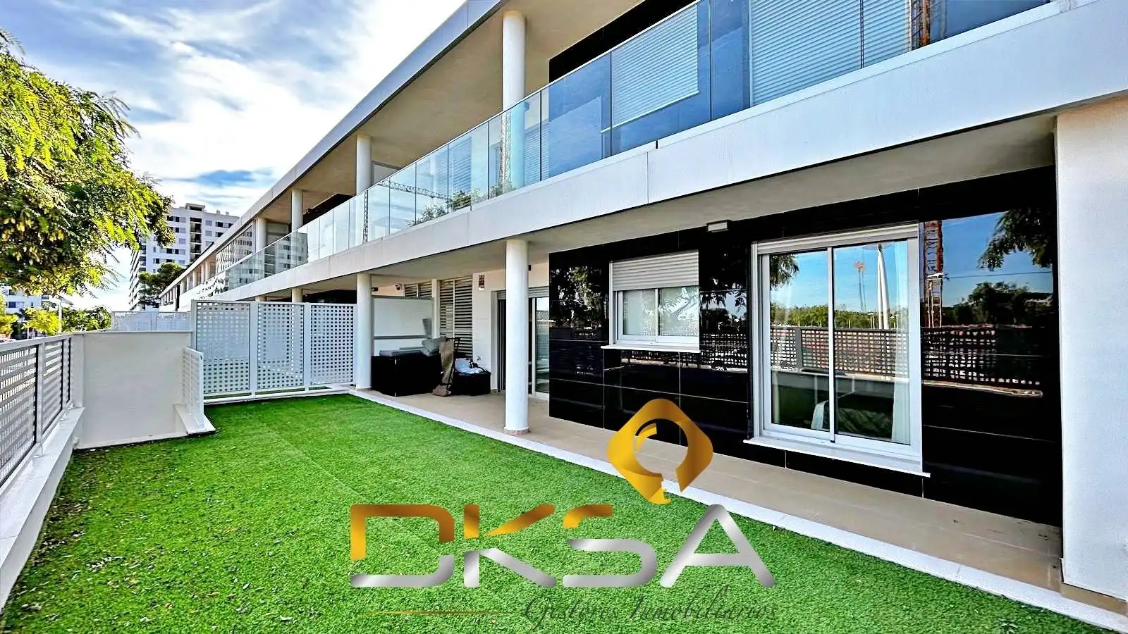 Vista exterior de Planta baja en venta en Torre la Sal