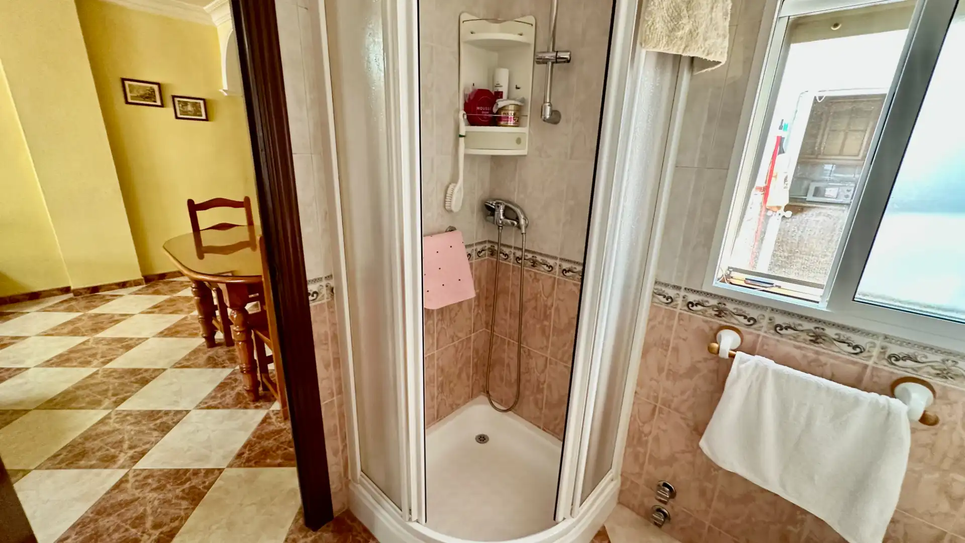 Baño de Piso en venta en Castilleja de la Cuesta con Aire acondicionado y Terraza