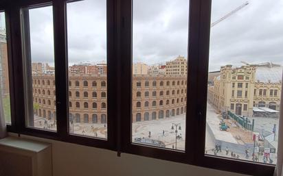 Dormitori de Pis de lloguer en  Valencia Capital amb Aire condicionat i Calefacció