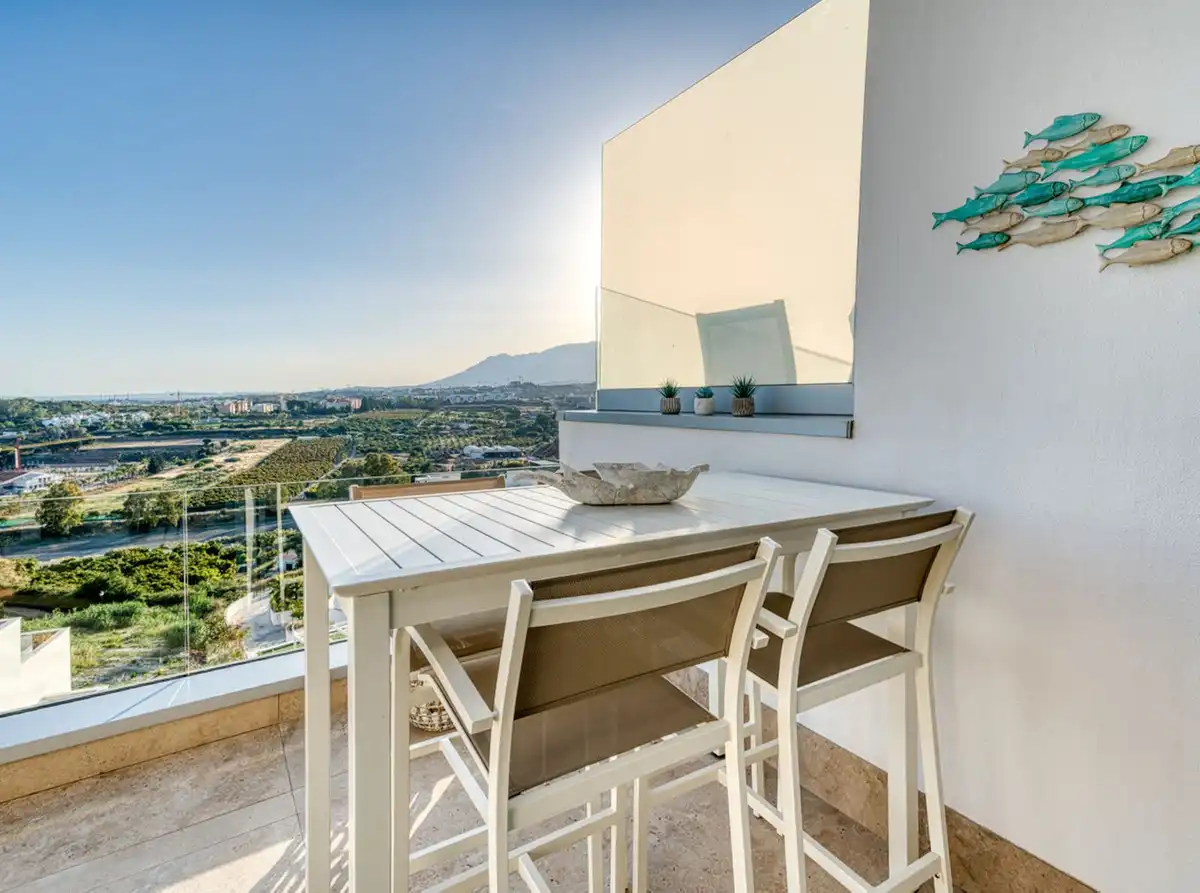 Terrasse von Dachboden zum Verkauf in Estepona mit Klimaanlage, Terrasse und Abstellraum