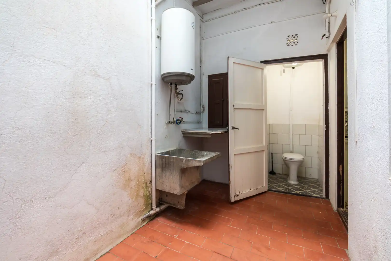 Baño de Piso en venta en Figueres con Balcón, Internet y Alarma