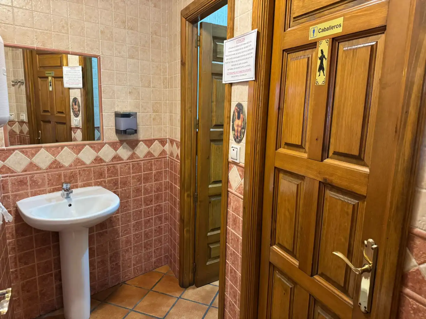 Baño de Local en venta en Lanzahíta con Aire acondicionado, Terraza y Amueblado