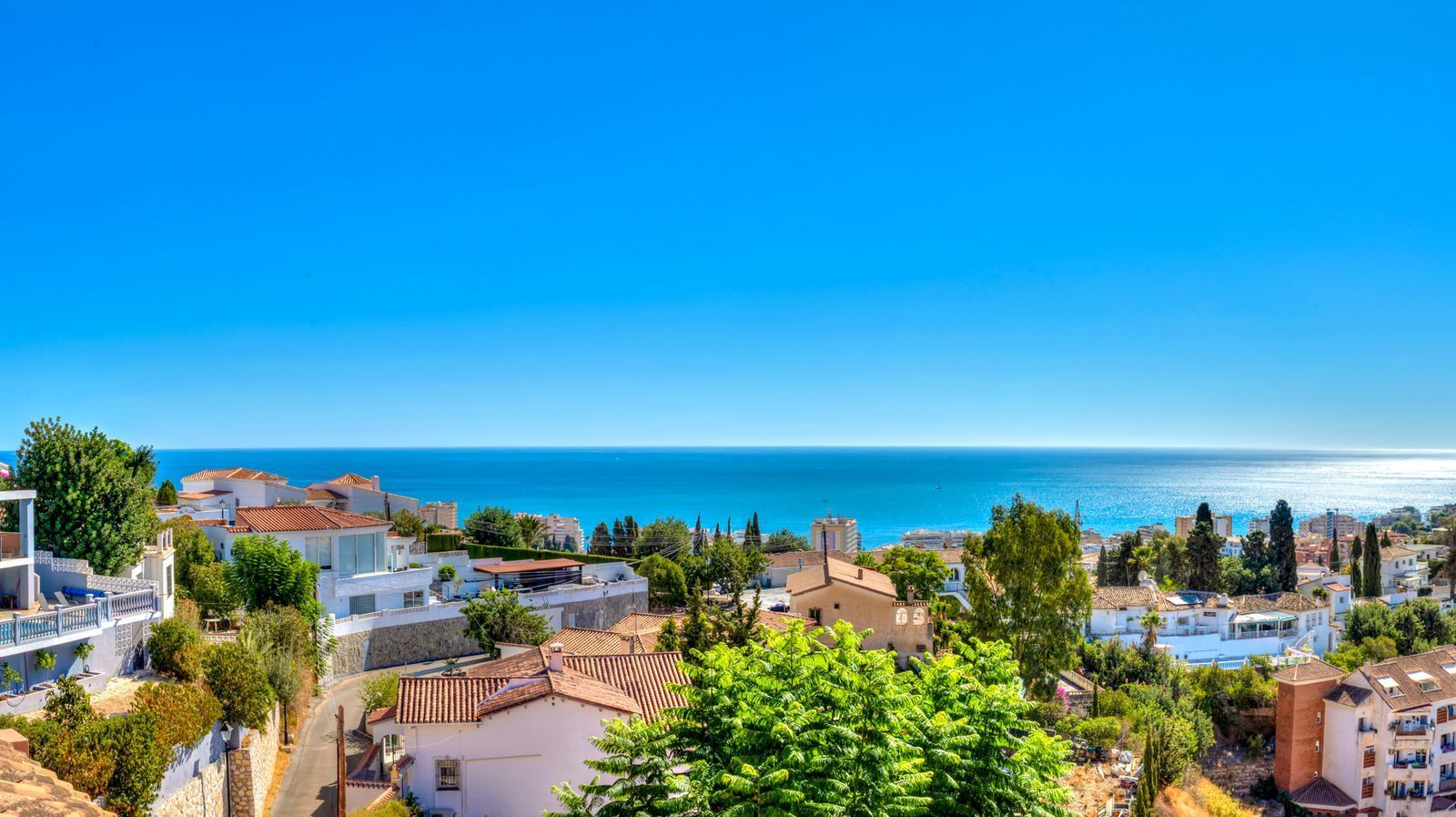 Exterior view of Attic for sale in  Sevilla Capital  with Air Conditioner and Terrace