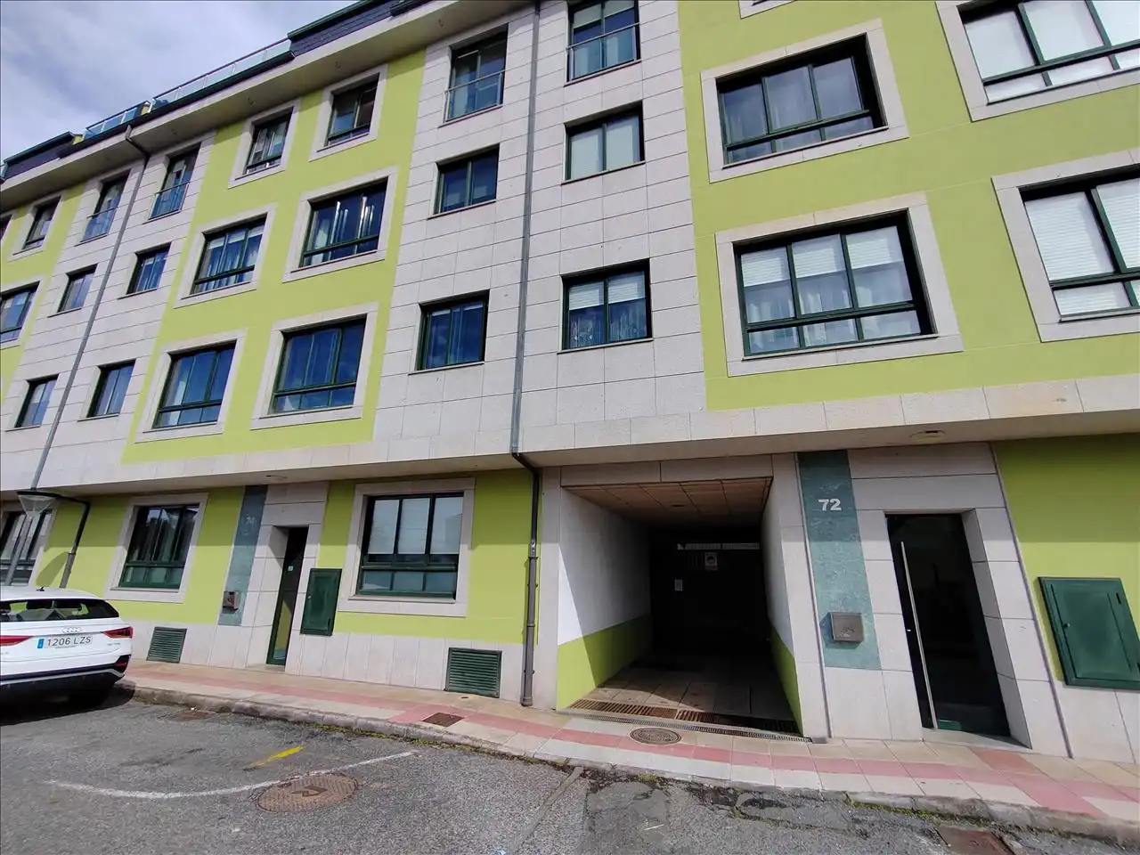 Vista exterior de Garaje en venta en Narón