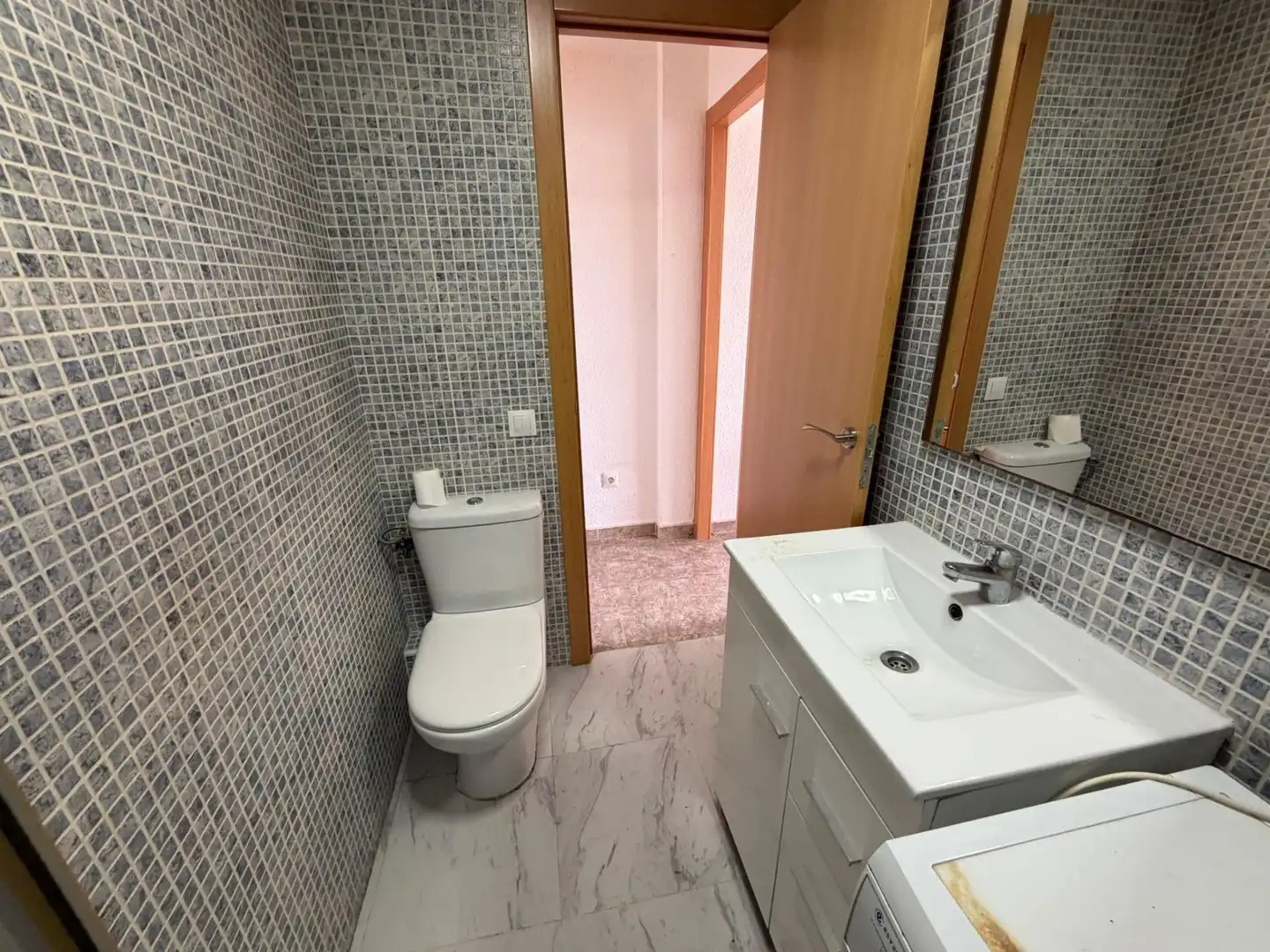 Baño de Apartamento en venta en Benidorm con Aire acondicionado, Jardín privado y Terraza