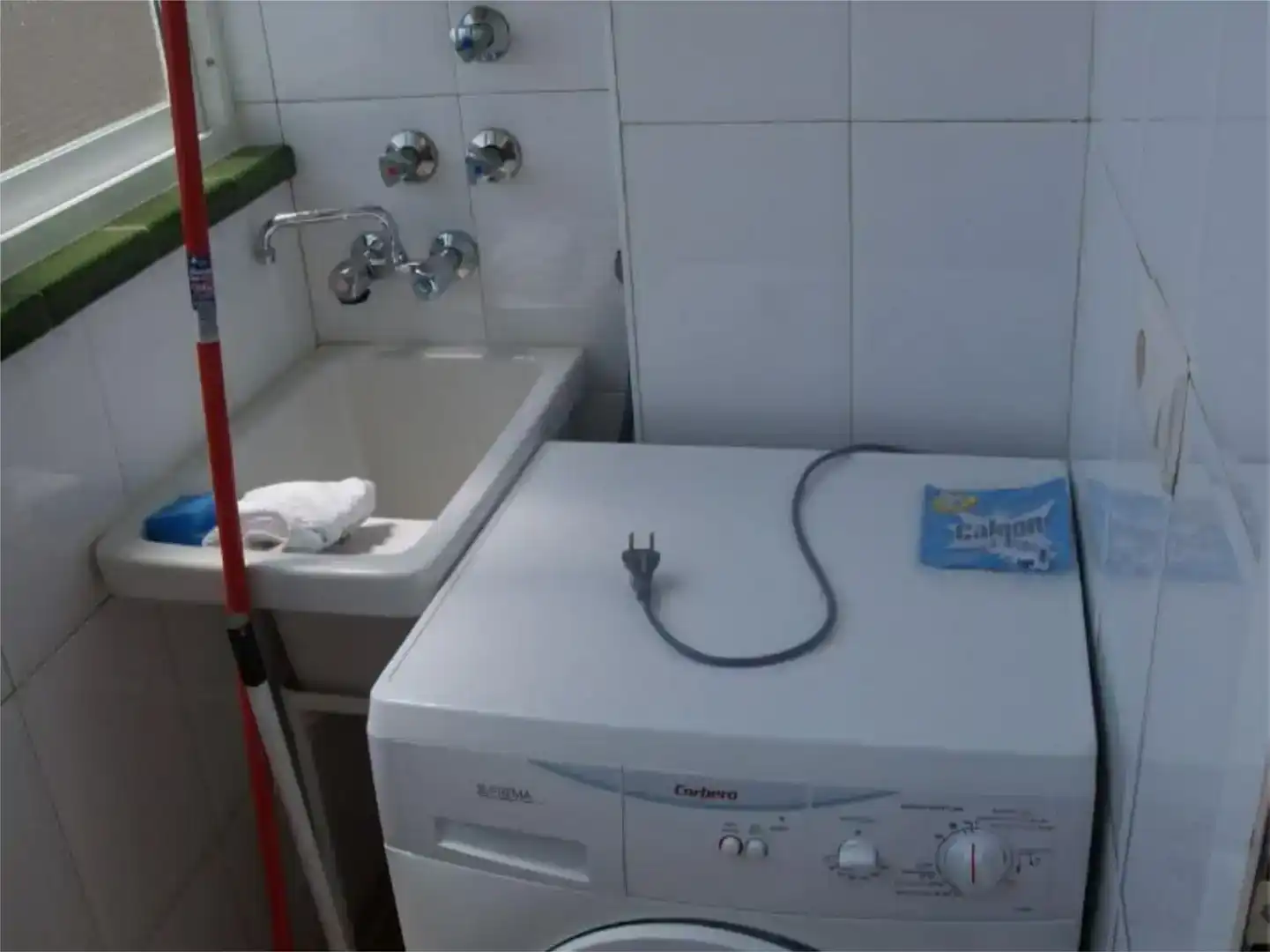 Bany de Apartament de lloguer en Almuñécar amb Balcó