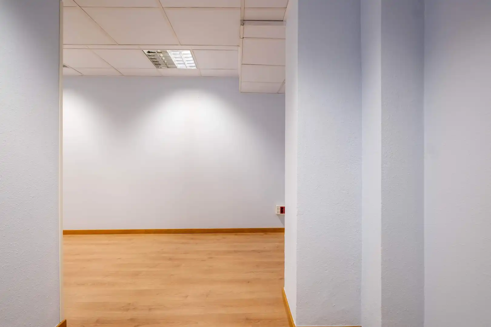 Büro zur Miete in Zaragoza mit Klimaanlage und Heizung