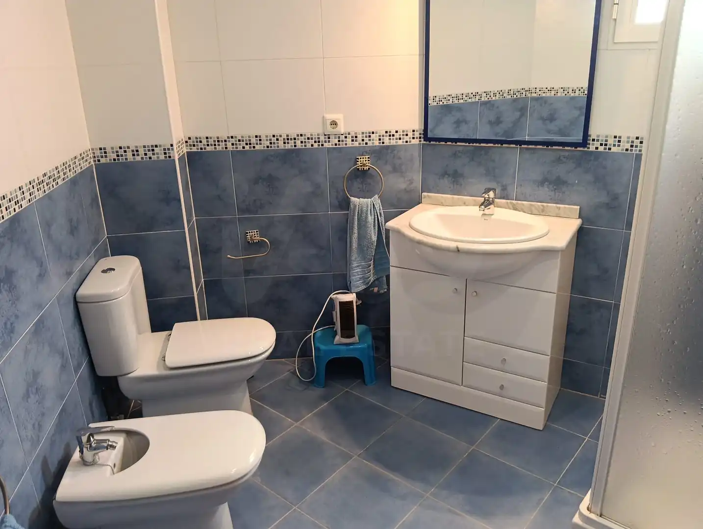 Baño de Casa adosada en venta en Onda con Aire acondicionado, Calefacción y Terraza