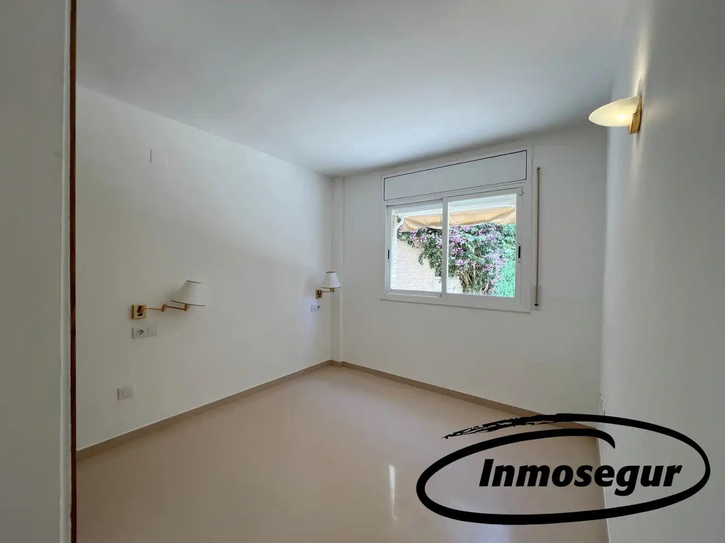 Dormitori de Pis en venda en Salou amb Calefacció, Jardí privat i Terrassa