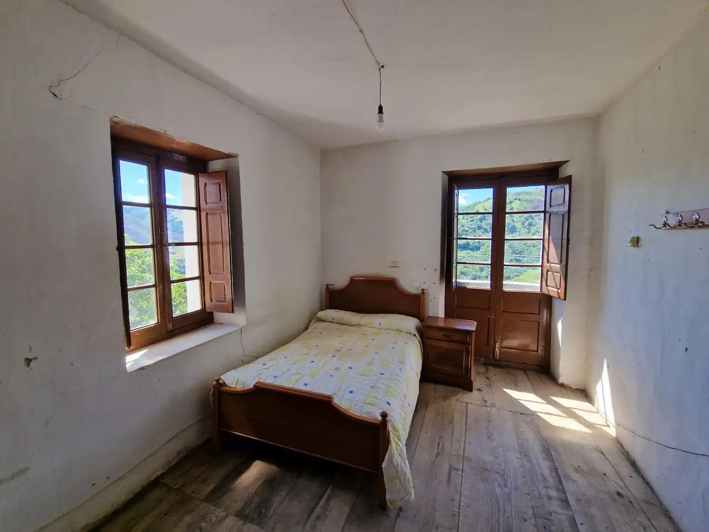 Habitación de Finca rústica en venta en Cangas del Narcea con Calefacción, Jardín privado y Terraza