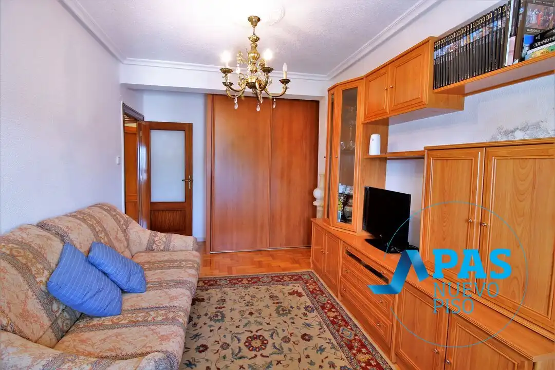 Sala de estar de Piso en venta en Santander con Calefacción