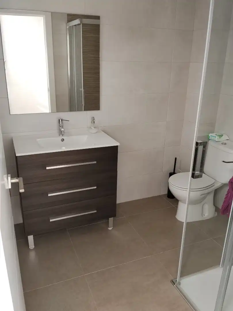 Bany de Casa o xalet de lloguer en Motril amb Aire condicionat, Traster i Moblat