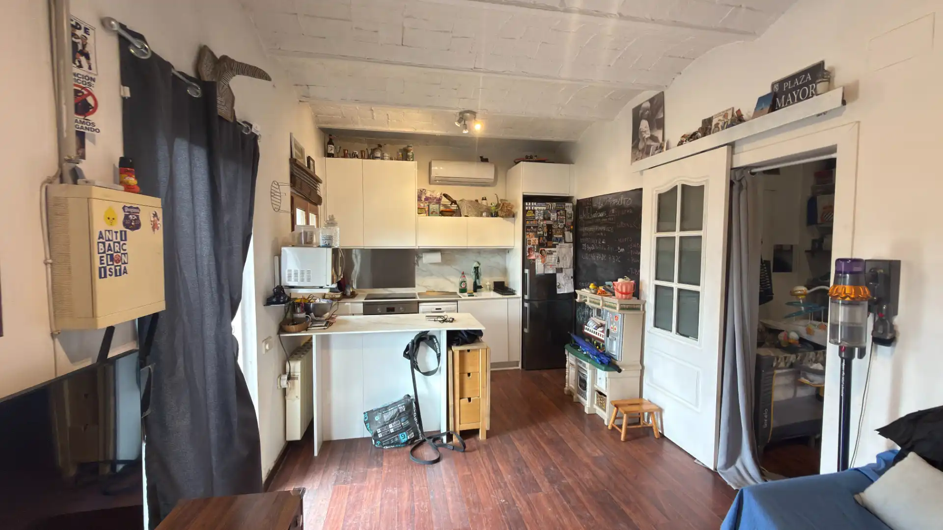 Cocina de Finca rústica en venta en Barcelona con Calefacción