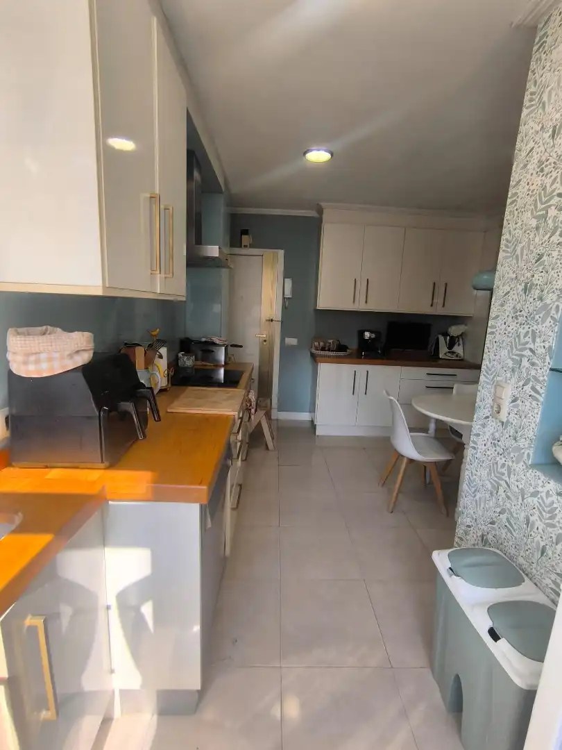 Cocina de Piso en venta en Pontevedra Capital  con Calefacción, Parquet y Horno