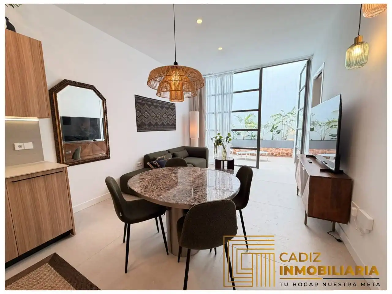 Living room of Flat for sale in Cádiz  with Air Conditioner and Furnished