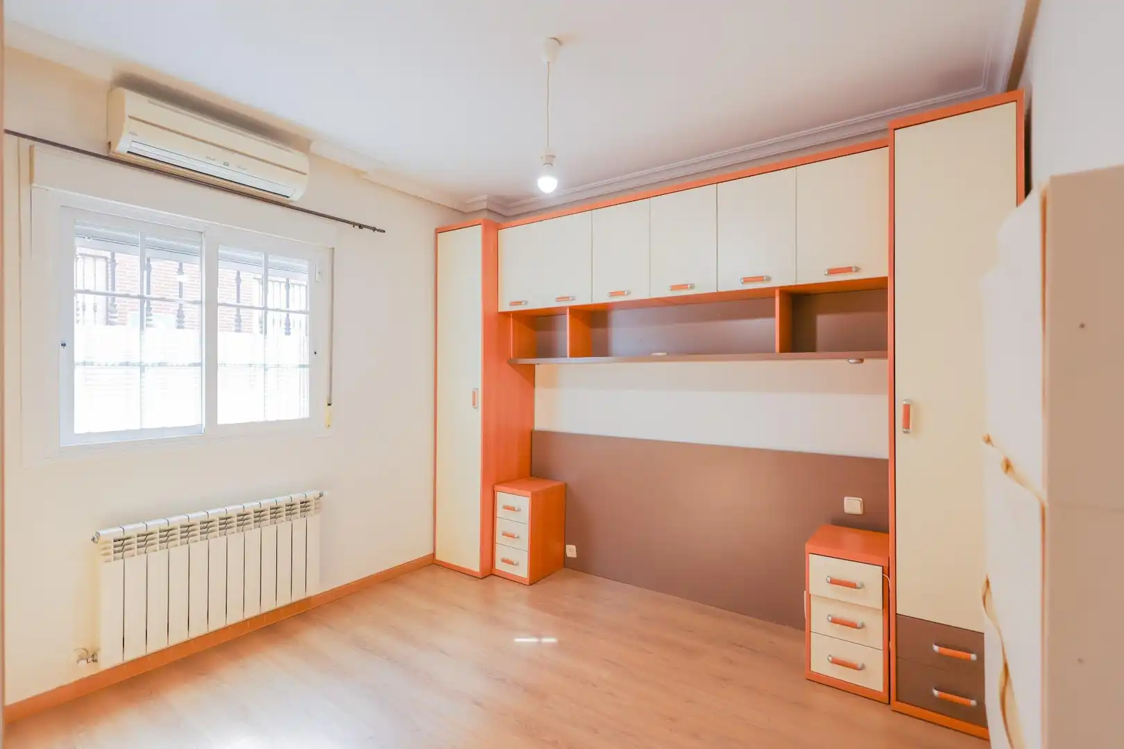 Dormitori de Apartament en venda en Madrid amb Aire condicionat, Calefacció i Parquet
