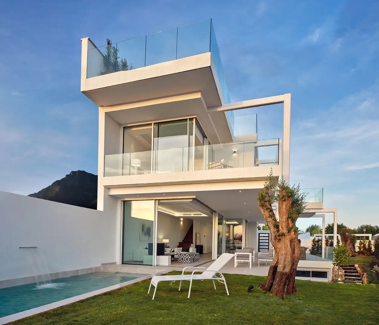 Villa con piscina in vendita a Marbella Centro, imagen 2