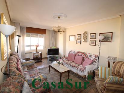 Living room of Flat for sale in Valladolid Capital  with Terrace