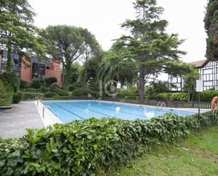 Swimming pool of Flat for sale in Getxo   with Terrace