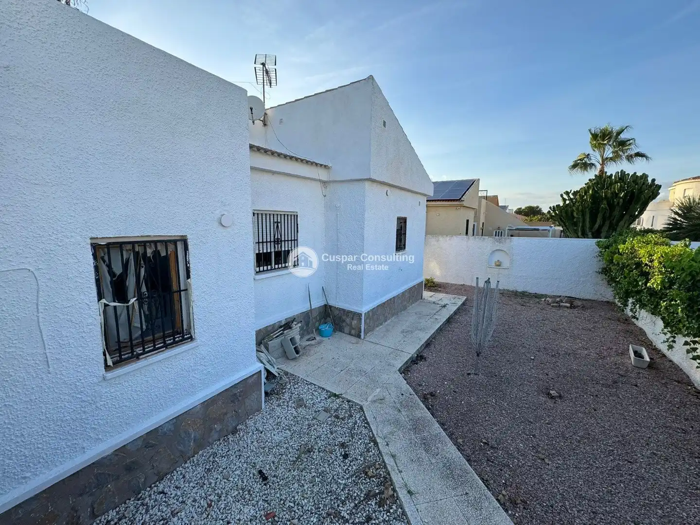 Vista exterior de Casa o chalet en venta en Torrevieja con Aire acondicionado, Terraza y Amueblado