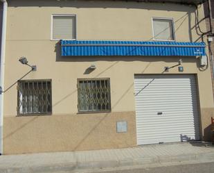 Vista exterior de Casa o xalet en venda en Artesa de Lleida amb Terrassa