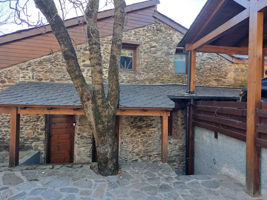 Vista exterior de Dúplex en venda en Guils de Cerdanya amb Calefacció, Parquet i Traster