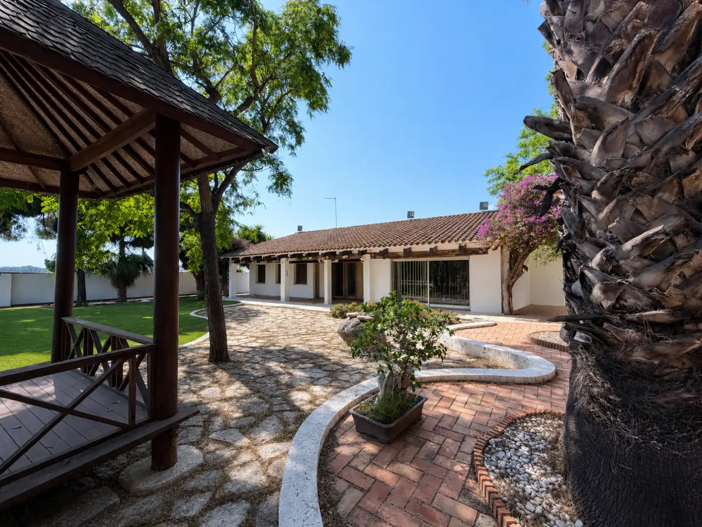 Garden of Houses for sale in Bétera  with Air Conditioner, Heating and Swimming Pool