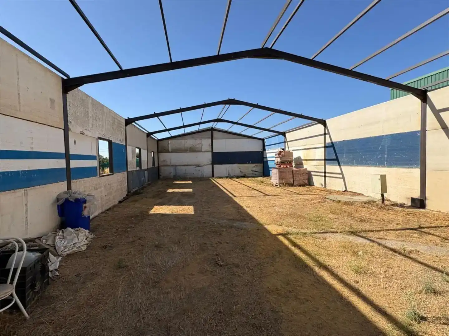 Vista exterior de Finca rústica en venta en La Algaba con Piscina