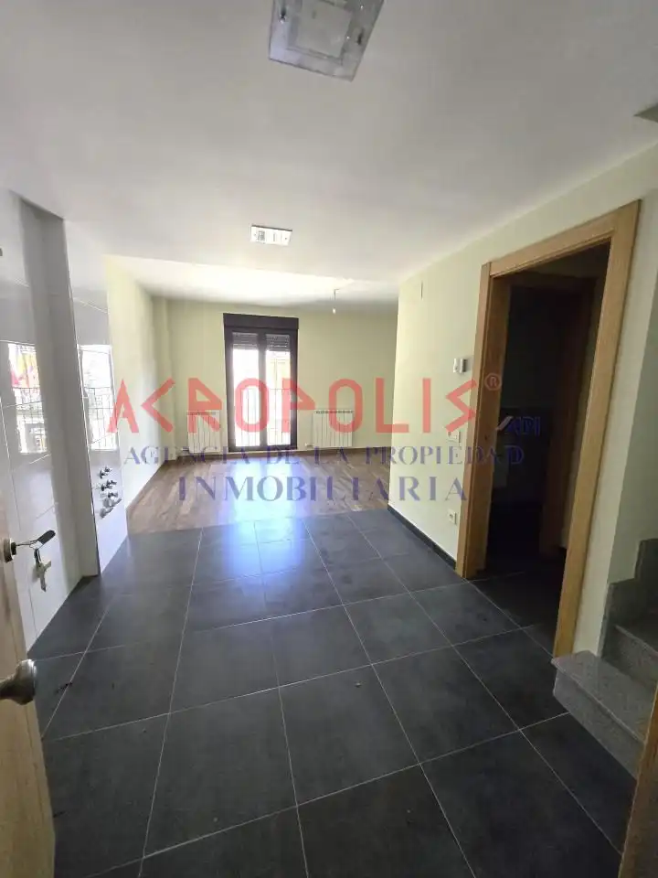 Dúplex amb ascensor en venda a Avenida Emiliano Alonso Sanchez - Lombas 15, imagen 2