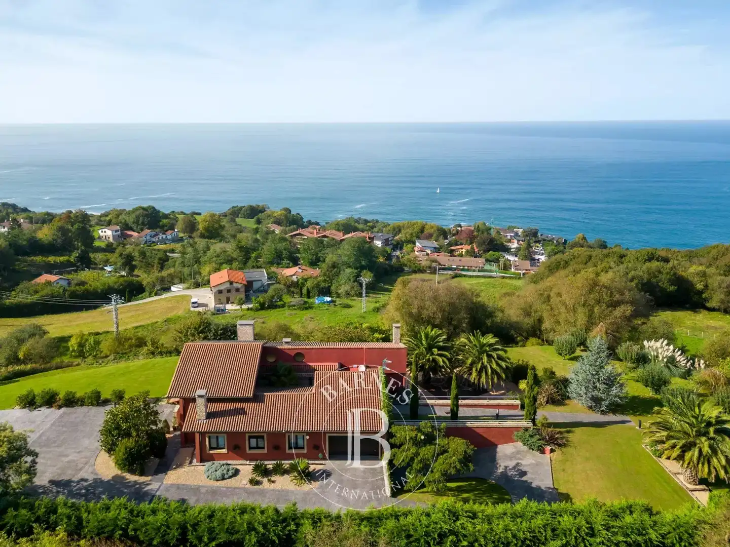 Vista exterior de Casa o chalet en venta en Donostia - San Sebastián  con Calefacción, Trastero y Piscina