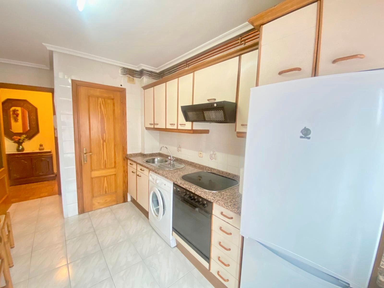 Pis en venda a Calle de Azorín, 1, Crucero