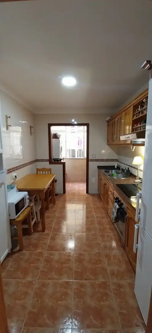 Cuina de Pis per a compartir en Las Palmas de Gran Canaria amb Moblat, Forn i Rentadora