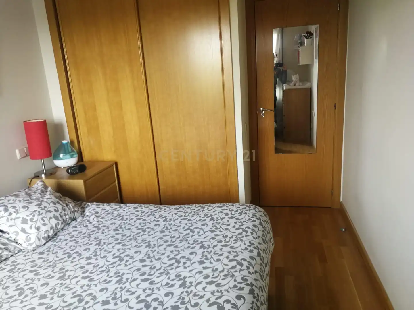 Bedroom of Apartments for rent in Madrid  with Air Conditioner, Storage room and Sauna
