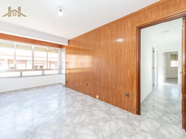 Flat for sale in Calle del Poeta Gippini
