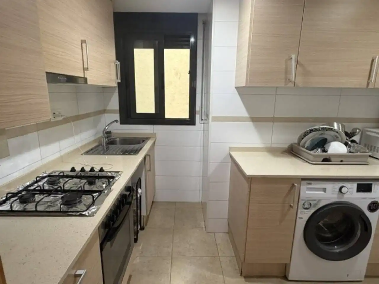 Appartamento con balcone in vendita a Calle Lérida, imagen 3