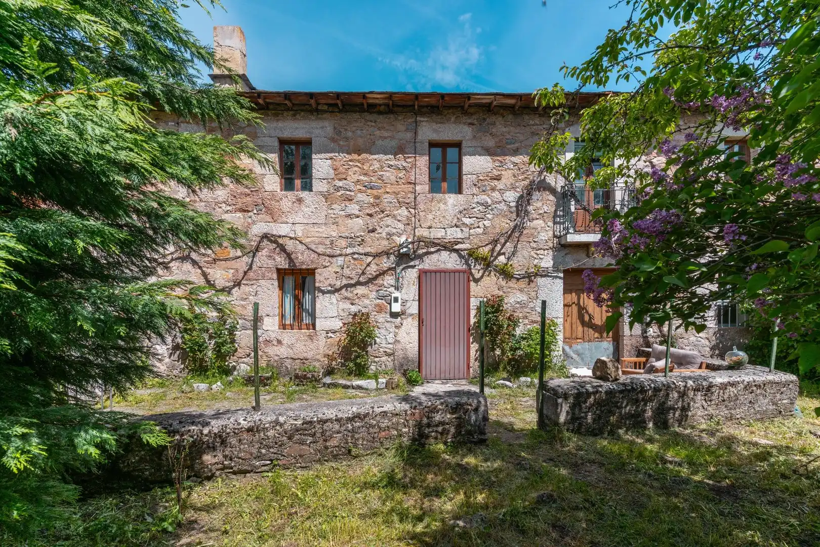 Vista exterior de Casa o chalet en venta en Cabrillanes con Jardín privado, Terraza y Trastero