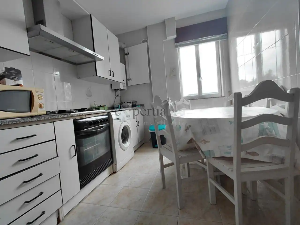 Küche von Wohnung zur Miete in Boiro mit Heizung und Möbliert