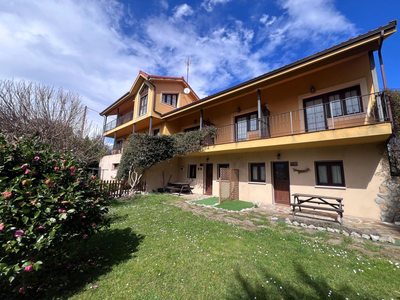 Exterior view of House or chalet for sale in Cudillero  with Heating, Terrace and Storage room