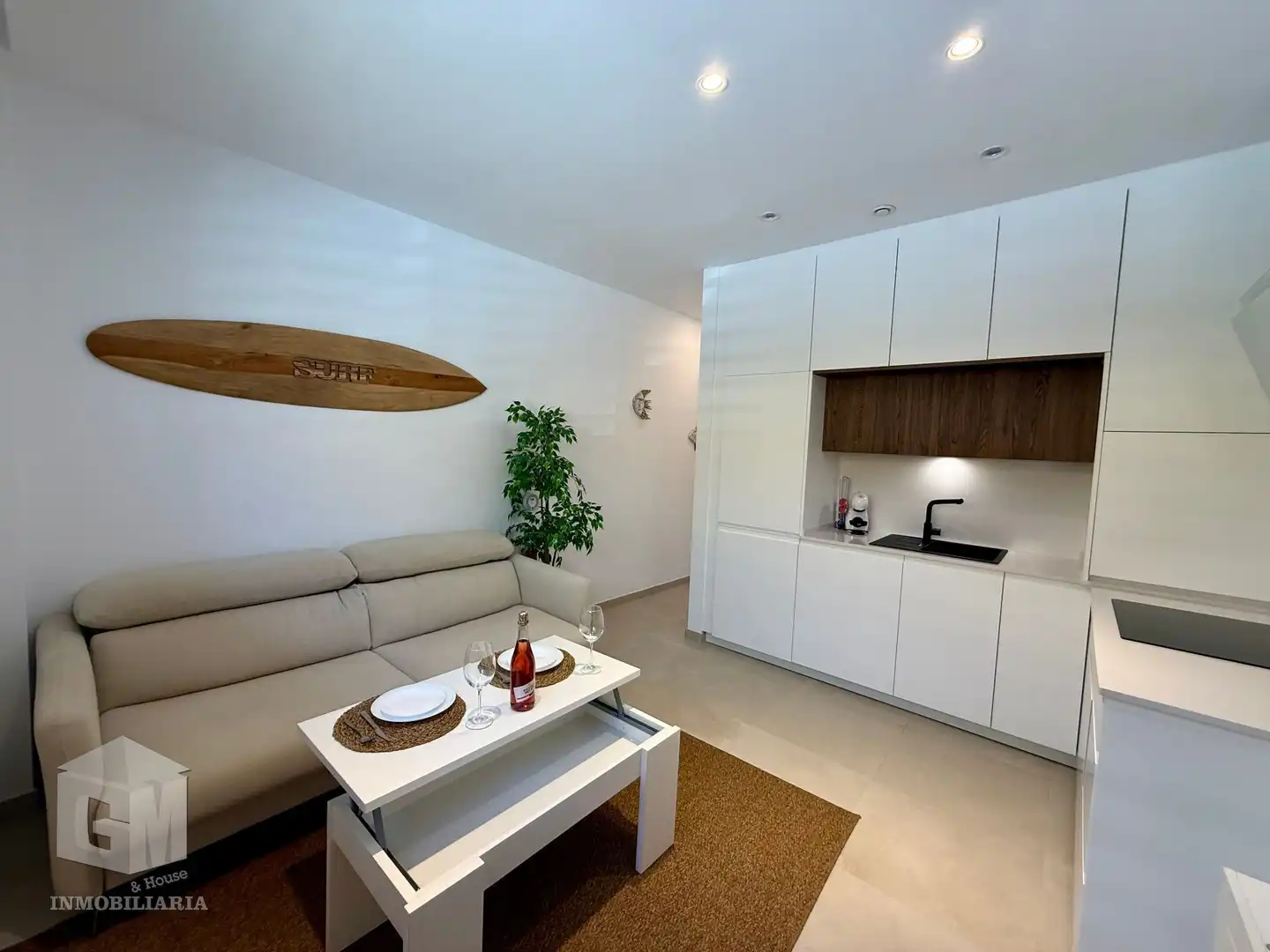 Living room of Apartments for sale in Tarifa  with Air Conditioner, Heating and Storage room