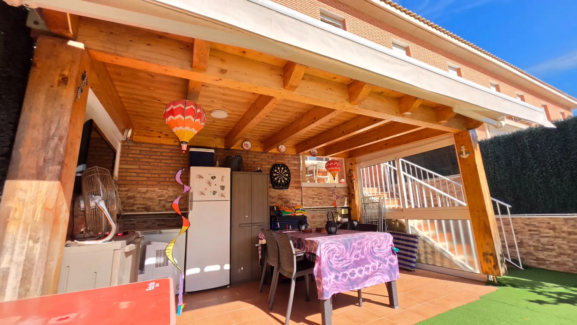 Reihenhaus mit Terrasse zum Verkauf in Carrer del Mas d'en Garrot, imagen 2