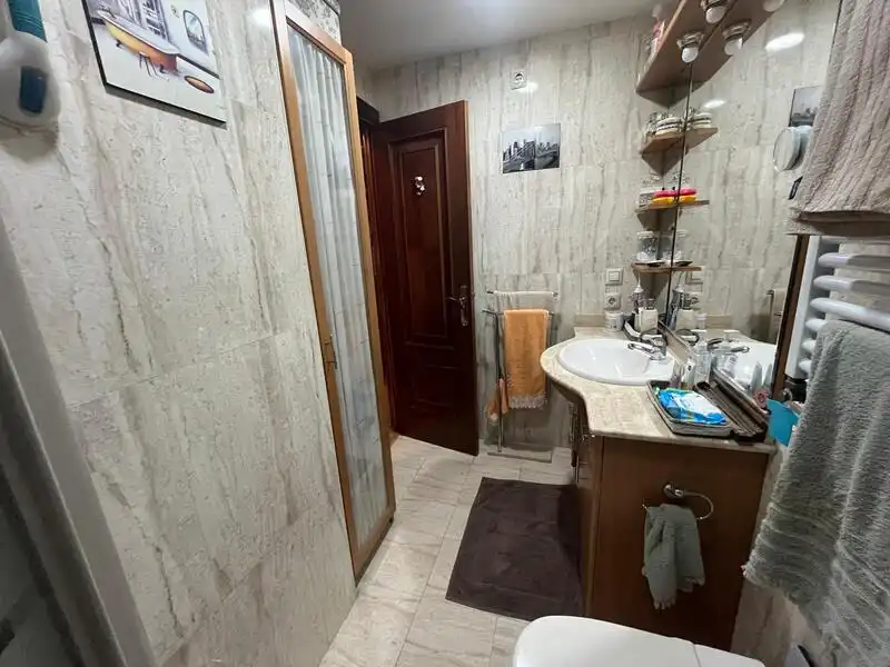 Piso con ascensor en venta en Latina, imagen 5