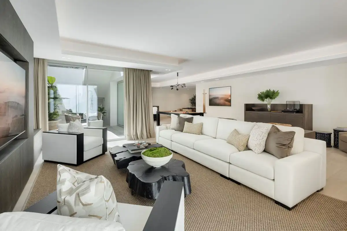 Wohnzimmer von Haus oder Chalet zum Verkauf in Marbella mit Klimaanlage, Privatgarten und Terrasse